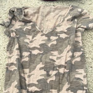 Hollister camo Tee Short Sleeve Shirt